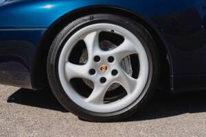 Image 49/52 of Porsche 911 Carrera 4 (1997)