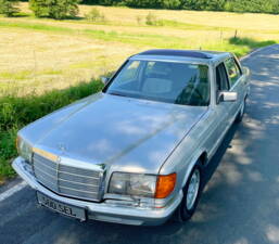 Image 16/24 of Mercedes-Benz 500 SEL (1982)