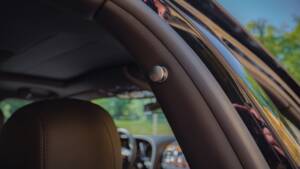 Immagine 42/68 di Bentley Flying Spur V8 S (2017)