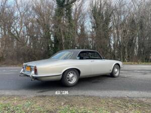 Image 8/20 de Jaguar XJ 6 C 4.2 (1975)