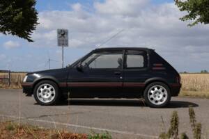 Obraz 25/56 pojazdu Peugeot 205 GTi 1.9 (1991)