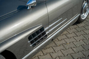 Image 29/38 of Mercedes-Benz 300 SL Roadster (1961)