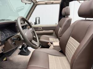 Immagine 2/24 di Toyota Land Cruiser LJ73 (1991)