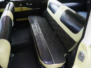 Immagine 15/23 di Chevrolet Bel Air Station Wagon (1957)