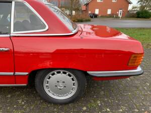 Image 140/177 de Mercedes-Benz 350 SL (1974)