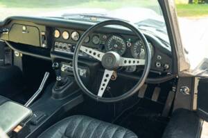 Afbeelding 29/50 van Jaguar E-Type V12 (2+2) (1973)
