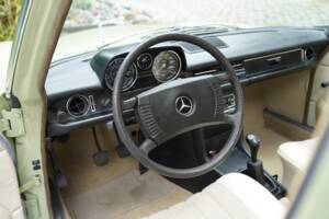 Bild 6/13 von Mercedes-Benz 230/4 (1976)