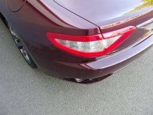 Image 39/98 of Maserati GranTurismo 4.2 (2008)