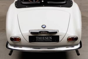 Image 21/43 of BMW 507 (1959)