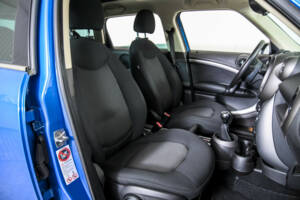 Image 35/50 of Mini Cooper Countryman (2011)