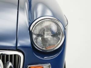 Immagine 12/15 di MG MGB GT (1973)