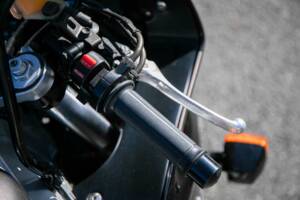 Immagine 10/24 di Honda CBR 900RR Fireblade (1992)