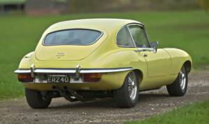 Image 12/50 de Jaguar E-Type (2+2) (1969)