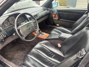 Image 23/49 de Mercedes-Benz 500 SL (1990)