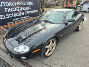 Afbeelding 3/10 van Jaguar XKR (2001)