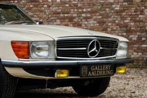 Imagen 46/50 de Mercedes-Benz 280 SL (1976)