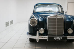 Bild 15/18 von Mercedes-Benz 220 SE (1958)