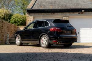 Bild 3/50 von Porsche Cayenne Turbo (2012)