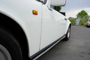 Bild 18/51 von Porsche 911 Carrera 3.2 (1986)