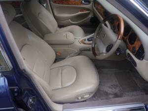 Bild 9/17 von Daimler Eight LWB (2000)