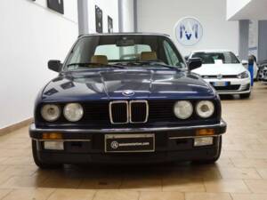 Bild 3/15 von BMW 320i (1988)