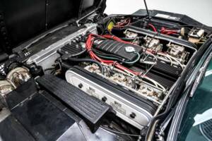 Afbeelding 13/32 van Lamborghini Espada 400 GT (1976)