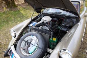 Image 22/28 of Citroën ID 19 (1966)