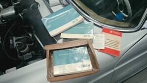Image 25/26 de Mercedes-Benz 280 SL (1970)