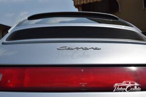 Afbeelding 31/73 van Porsche 911 Carrera (1995)