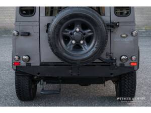 Image 18/27 of Land Rover Defender 90 (1996)