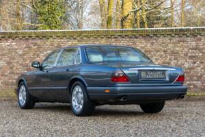 Image 35/50 of Jaguar XJ 6 4.0 Sovereign (1995)