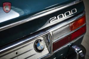 Image 23/36 of BMW 2000 tii (1971)