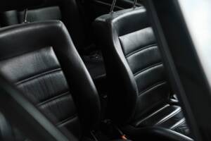 Image 27/36 of Volkswagen Golf Mk I Convertible 1.8 (1993)