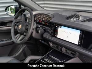 Imagen 24/38 de Porsche Cayenne Coupé E-Hybrid (1900)
