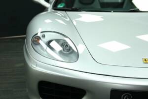 Immagine 32/50 di Ferrari 360 Spider (2003)
