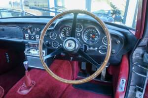 Bild 3/50 von Aston Martin DB 6 (1968)