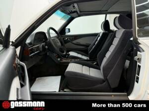Immagine 8/15 di Mercedes-Benz 560 SEC (1989)