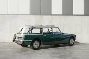Image 8/43 of Citroën ID 19 Break (1967)