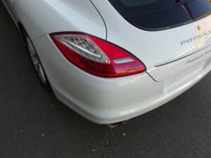 Bild 37/99 von Porsche Panamera Turbo (2009)
