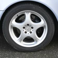 Image 19/50 de Mercedes-Benz S 500 L (2001)