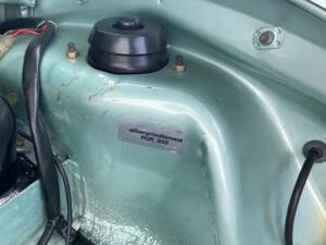 Image 40/96 of Volkswagen Beetle 1303 (1980)