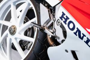 Afbeelding 49/50 van Honda VFR 750R RC 30 (1989)