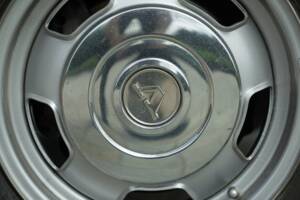 Bild 16/50 von Volvo 244 GL D (1982)