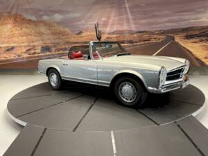 Bild 9/36 von Mercedes-Benz 280 SL (1970)