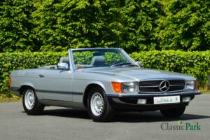 Image 4/50 de Mercedes-Benz 500 SL (1985)
