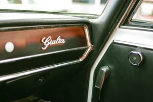 Bild 33/34 von Alfa Romeo Giulia Nuova Super 1600 (1979)