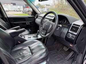 Bild 41/50 von Land Rover Range Rover Vogue TDV8 (2008)