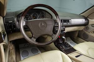 Immagine 23/38 di Mercedes-Benz SL 320 (1997)