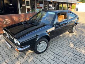 Afbeelding 21/25 van Alfa Romeo Alfasud 1.5 Sprint Veloce (1982)