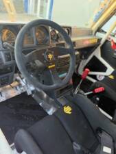 Image 2/8 of Mitsubishi Shogun (1989)